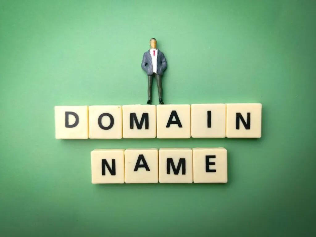Changer de domaine Shopify : guide pratique pour la migration (moins de 100 caractères)