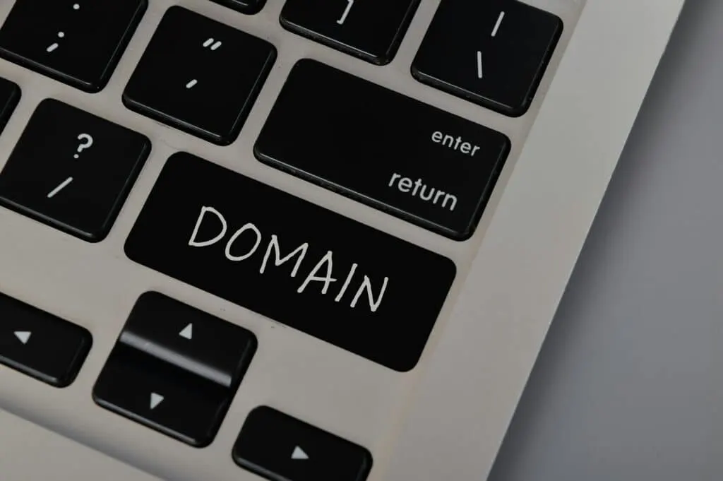Réinventer un nom de domaine expiré avec Archive.org Wayback Machine