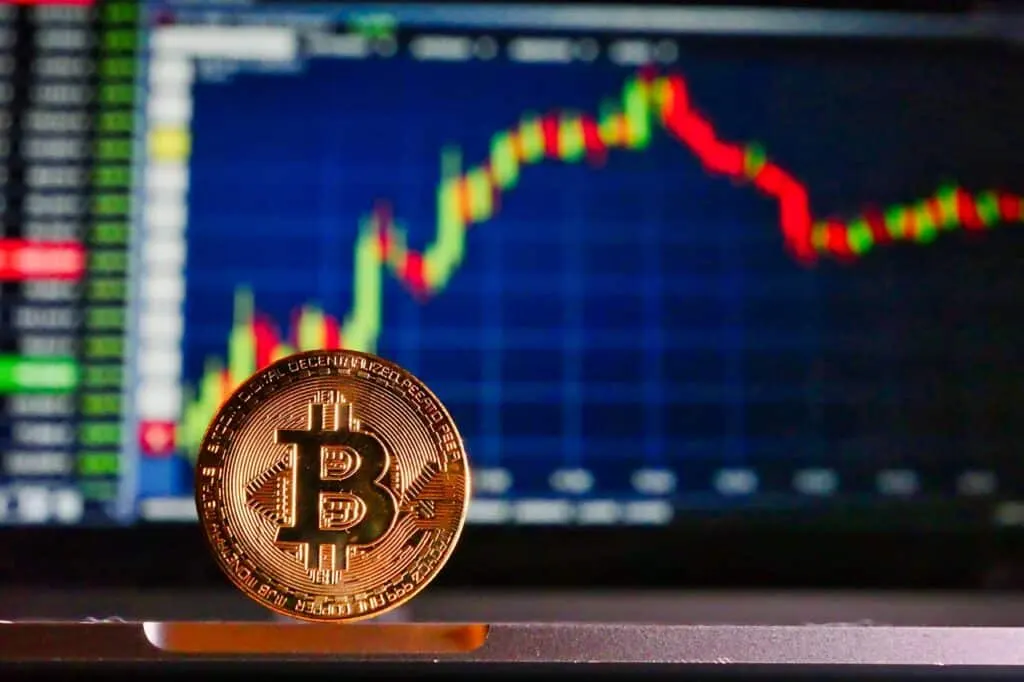découvrez tout sur le bitcoin, la première cryptomonnaie qui a révolutionné le monde de la finance. apprenez comment investir, sécuriser vos actifs numériques et comprendre la technologie blockchain qui sous-tend cette monnaie virtuelle.