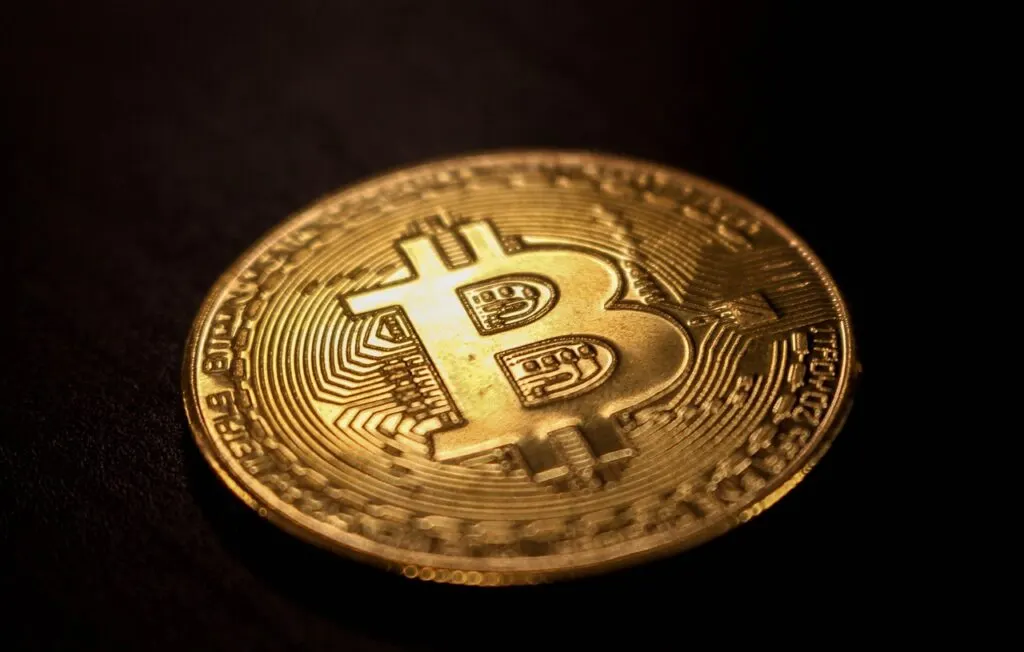 découvrez comment trader le bitcoin en toute sécurité : astuces, stratégies et actualités pour optimiser vos investissements sur le marché des cryptomonnaies.