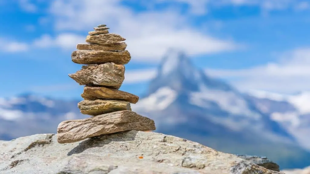 découvrez la stabilité : ses définitions, son importance dans divers domaines et les clés pour l’atteindre dans la vie personnelle ou professionnelle.
