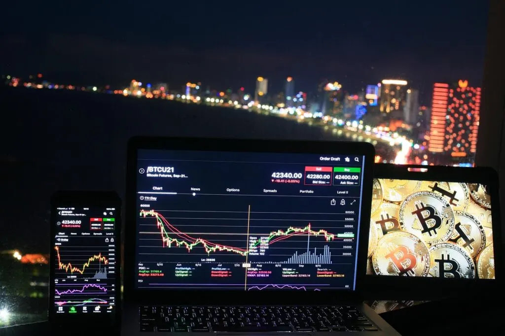 analyse en temps réel du crash du bitcoin : causes, impacts et perspectives du marché des cryptomonnaies.