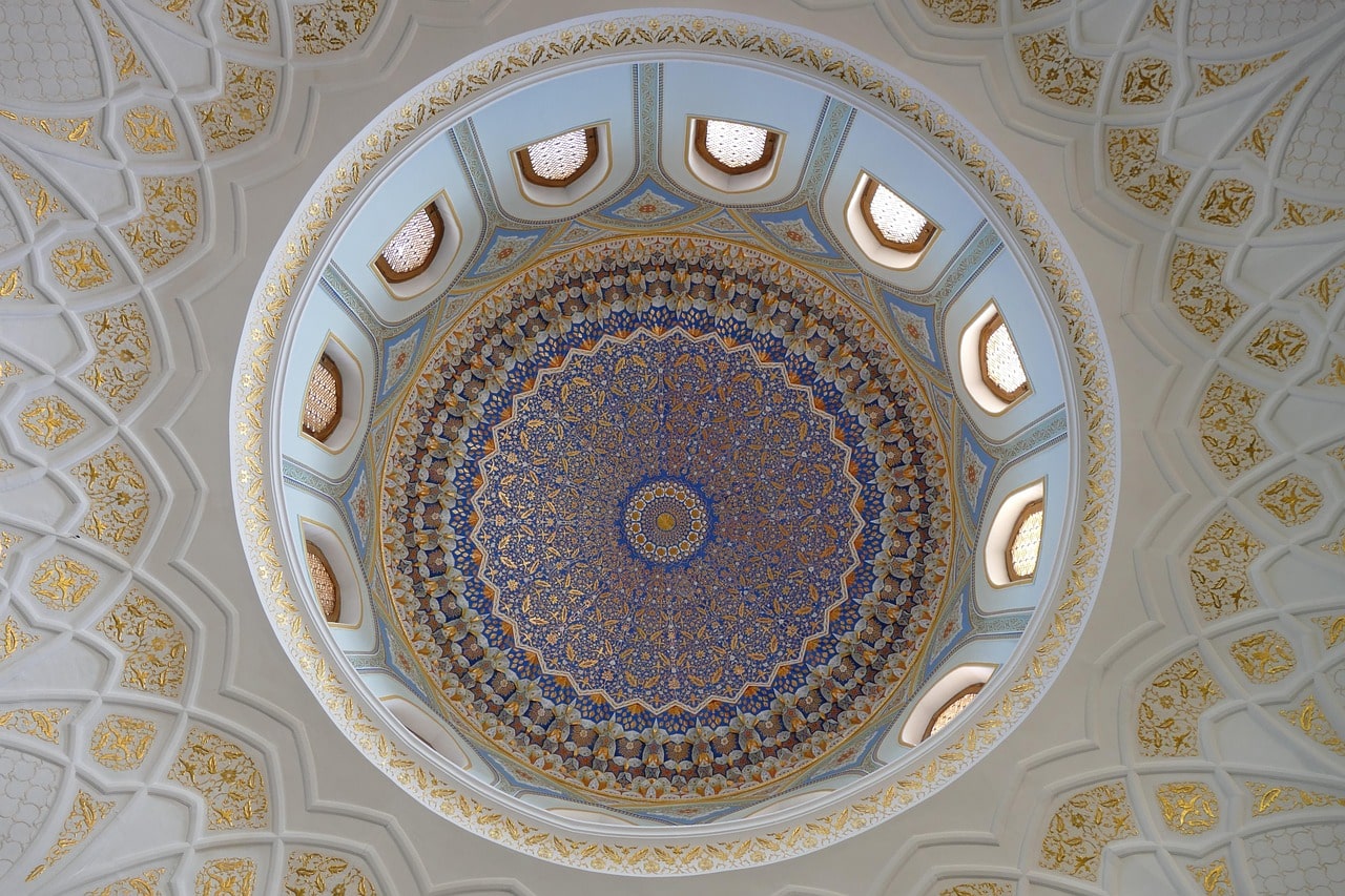 découvrez la route de la soie, un ancien réseau commercial fascinant qui a relié l'est et l'ouest. plongez dans l'histoire, la culture et les récits légendaires qui ont vu le jour le long de cette voie emblématique, berceau d'échanges commerciaux et de rencontres inoubliables.