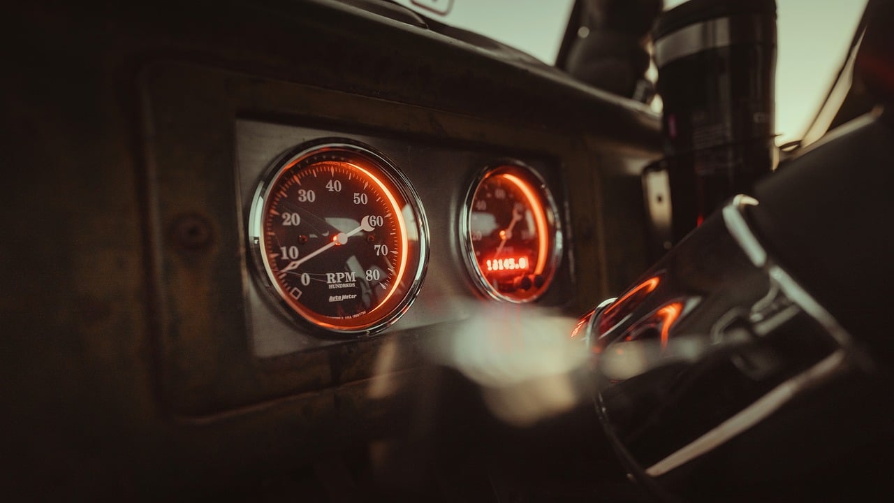 découvrez l'indicateur inverse, un outil essentiel pour analyser les tendances du marché et anticiper les retournements en toute confiance.